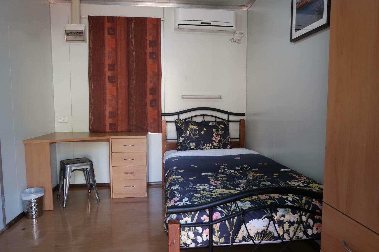 דרבי Mud Crab Motel מראה חיצוני תמונה